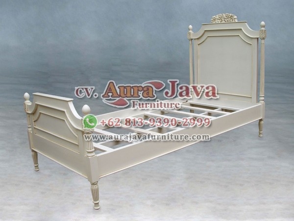 indonesia bedroom classic furniture 009